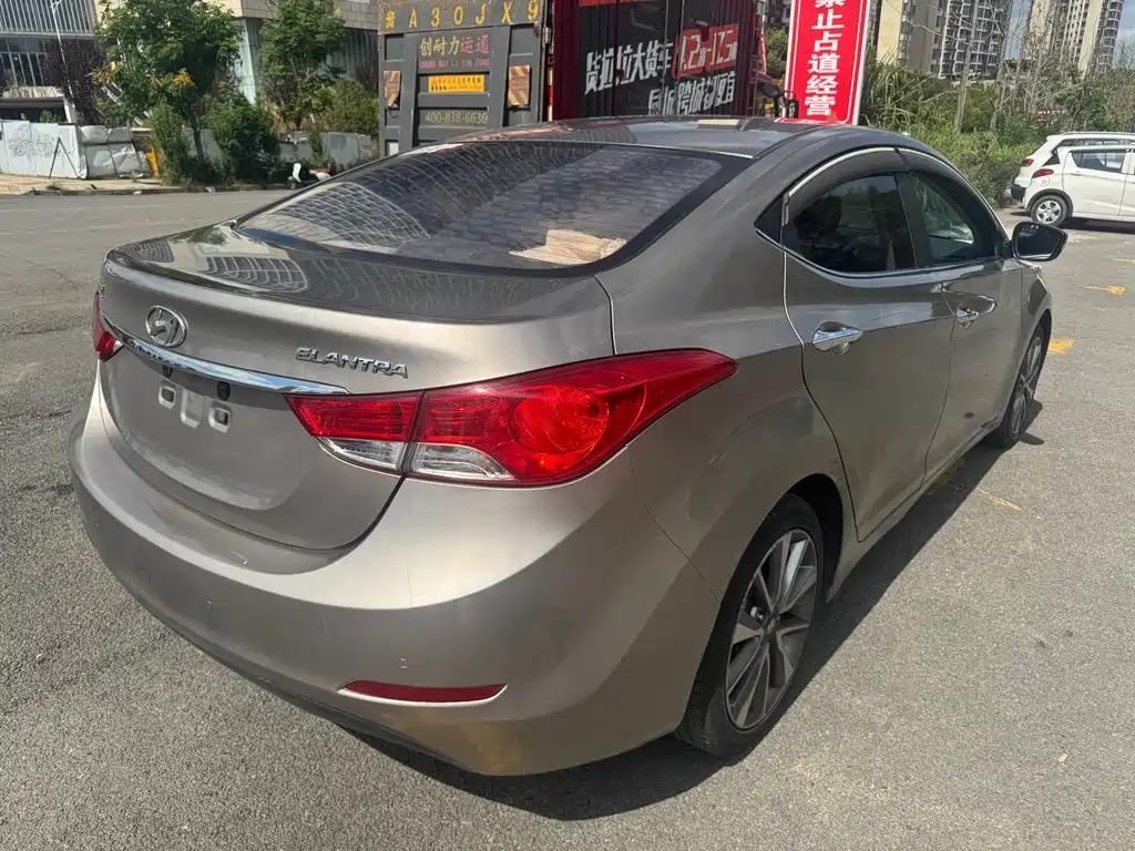 Hyundai Elantra Langdong 2015 — фото 13