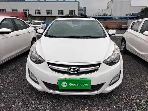 Hyundai Elantra Langdong 2015