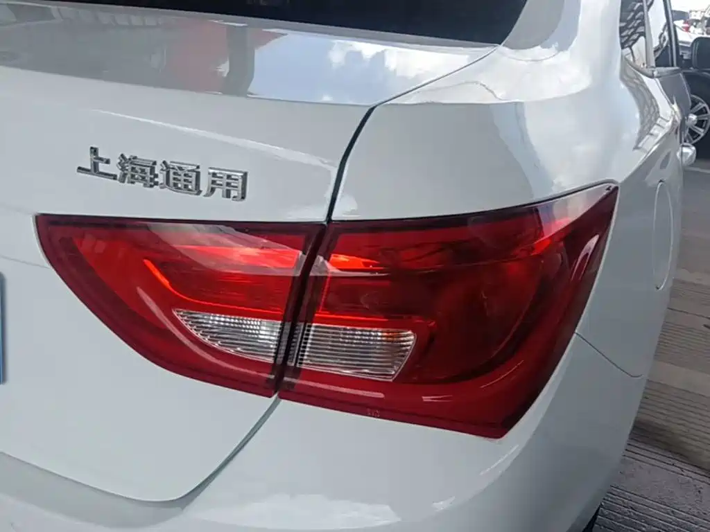Buick Excelle GT 2015 — фото 8