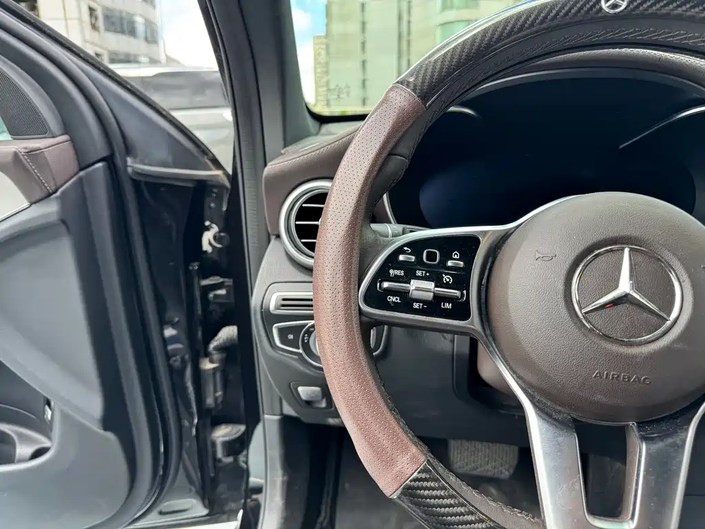 Mercedes-Benz GLC 2022 — фото 11