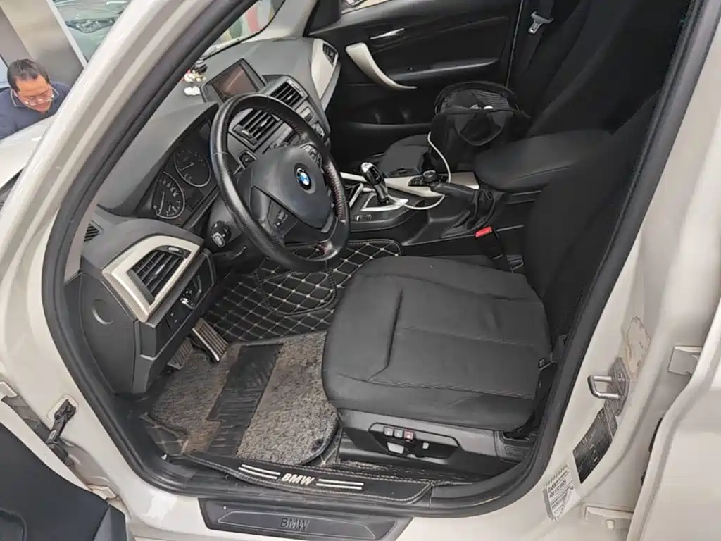 BMW 1 Series 2014 — фото 15