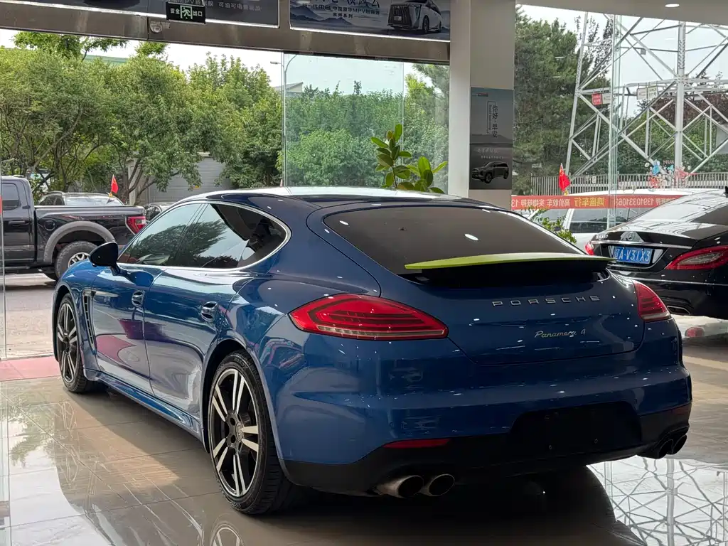 Porsche Panamera 2015 — фото 7