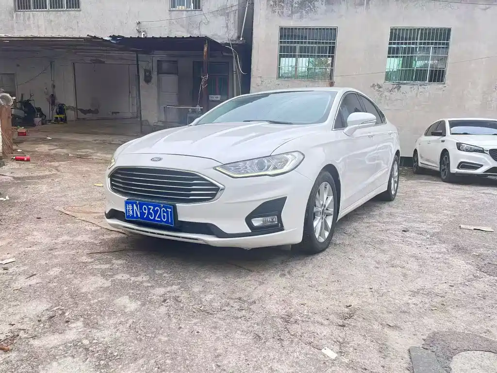 Ford Mondeo 2020 — фото 3