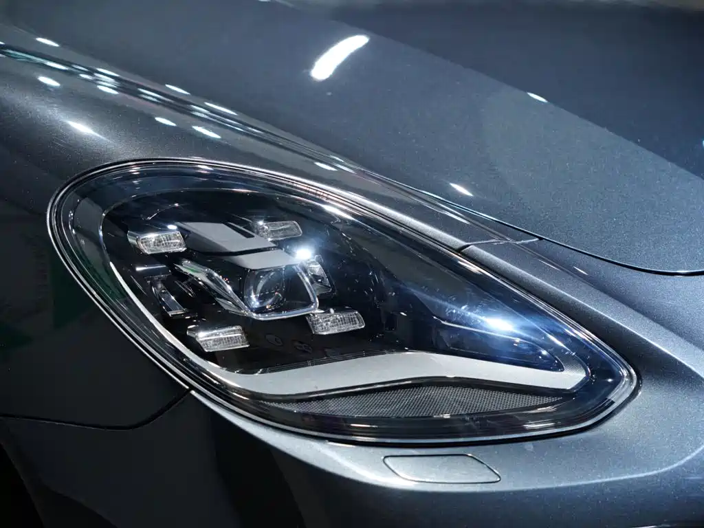 Porsche Panamera 2017 — фото 53