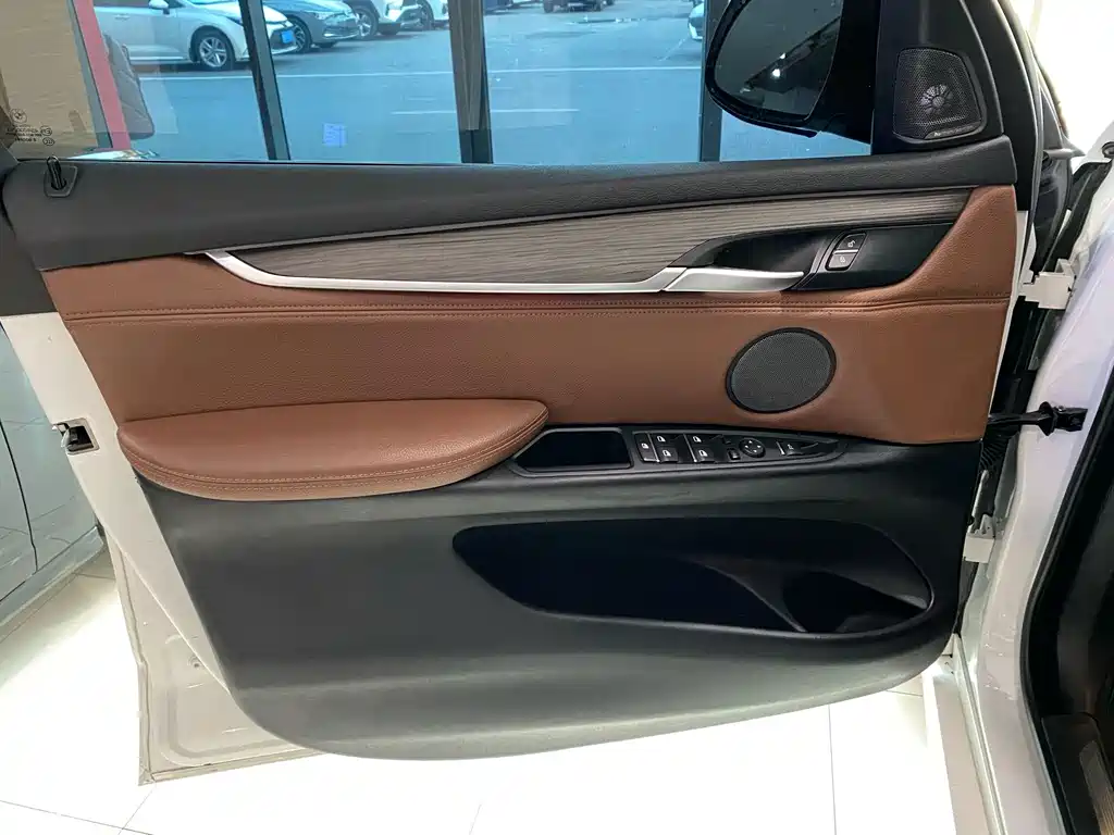 BMW X5 2018 — фото 15