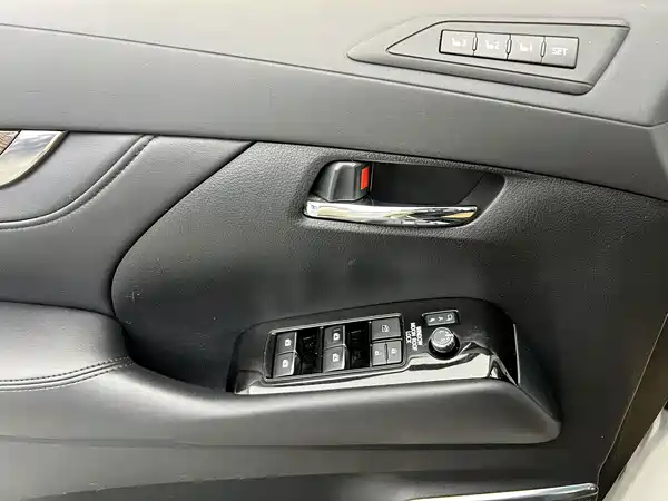 Toyota Alphard 2020