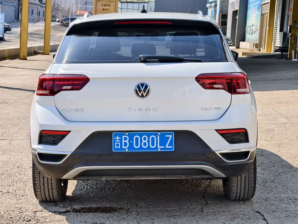 Volkswagen T-Roc 2023 — фото 24