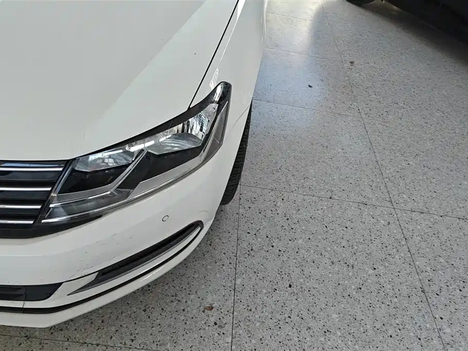 Volkswagen Gran Lavida 2016