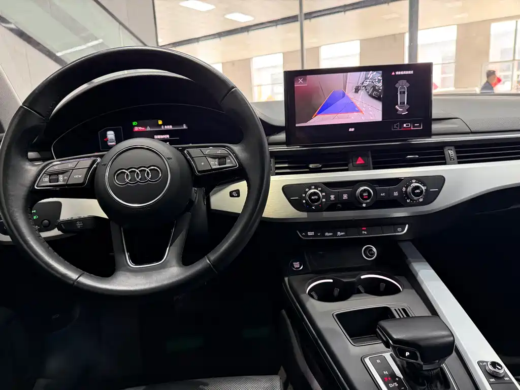 Audi A4L 2023 — фото 11