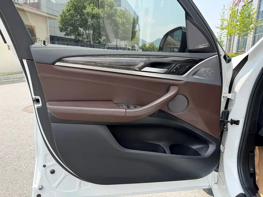 BMW X3 2021