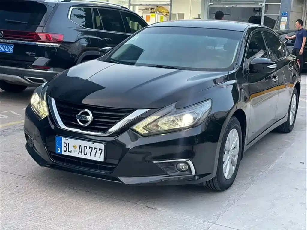 Nissan Teana 2018 — фото 1