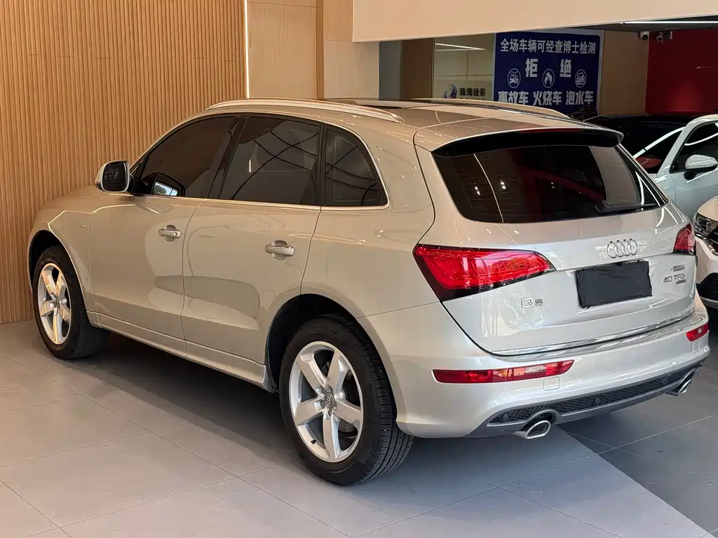 Audi Q5 2018 — фото 19