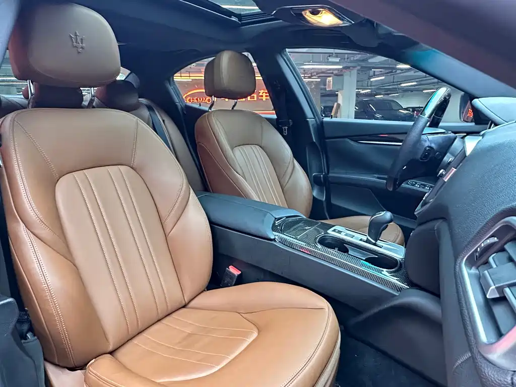 Maserati Ghibli 2016 — фото 17