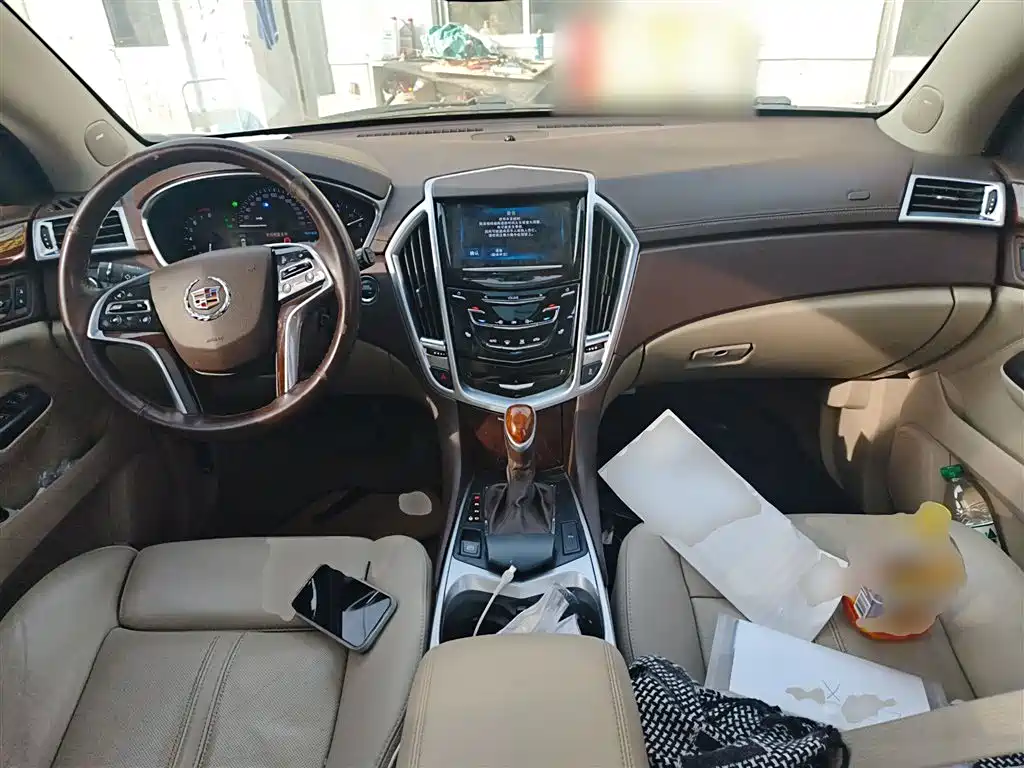Cadillac SRX 2015 — фото 10