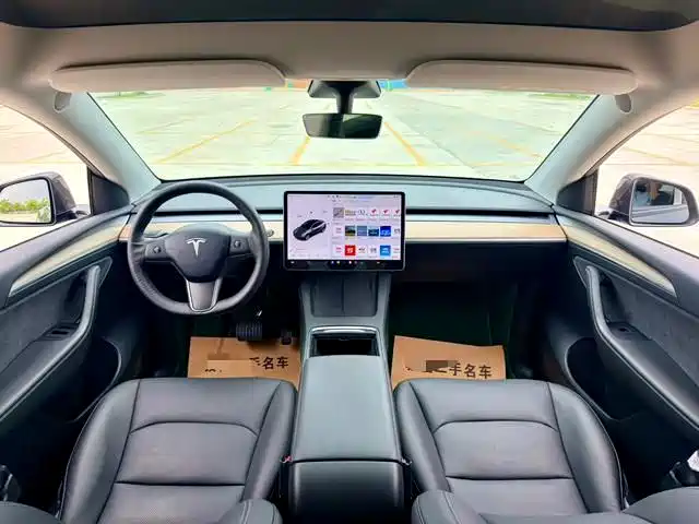 Tesla Model Y 2021 — фото 9