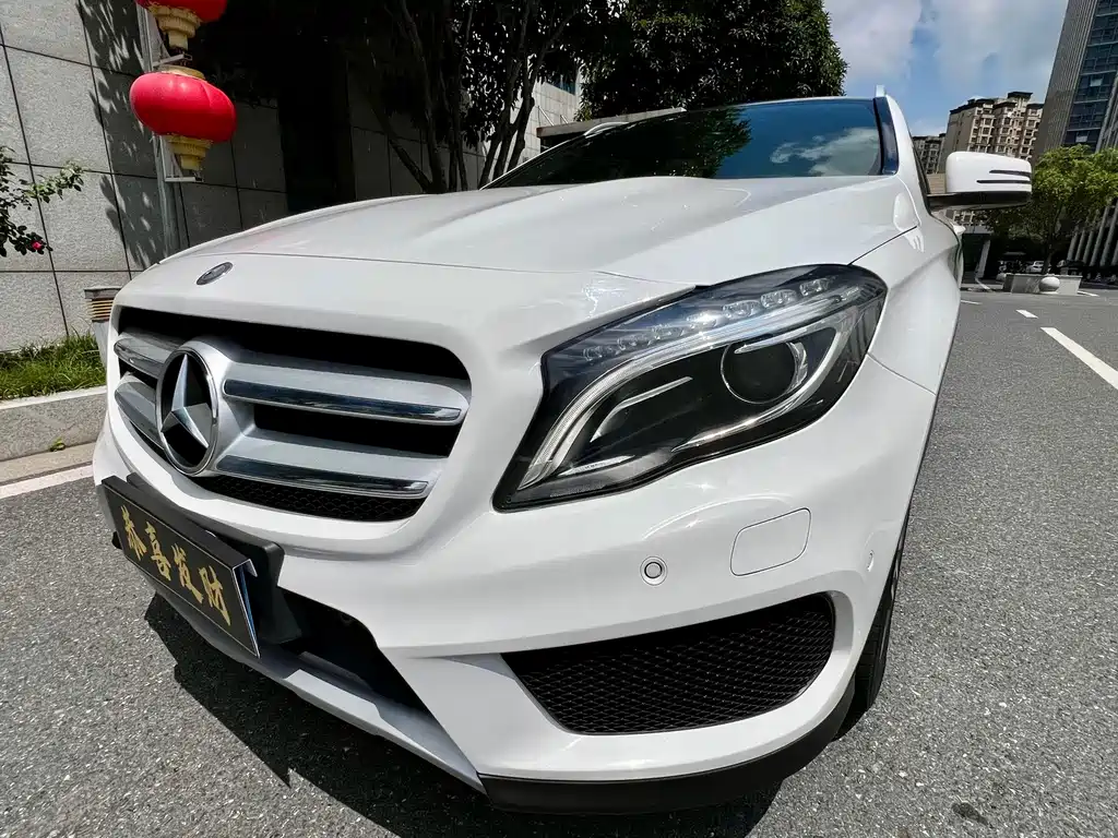 Mercedes-Benz GLA 2015 — фото 7