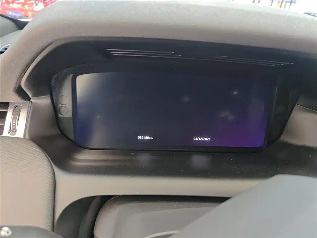Land Rover Discovery Sport 2021 — фото 12