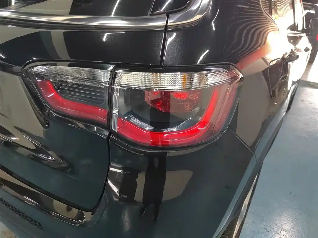 Jeep Compass 2021 — фото 24