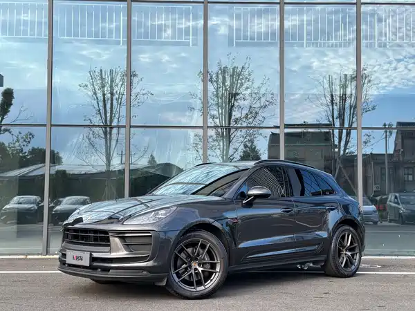 Porsche Macan 2022
