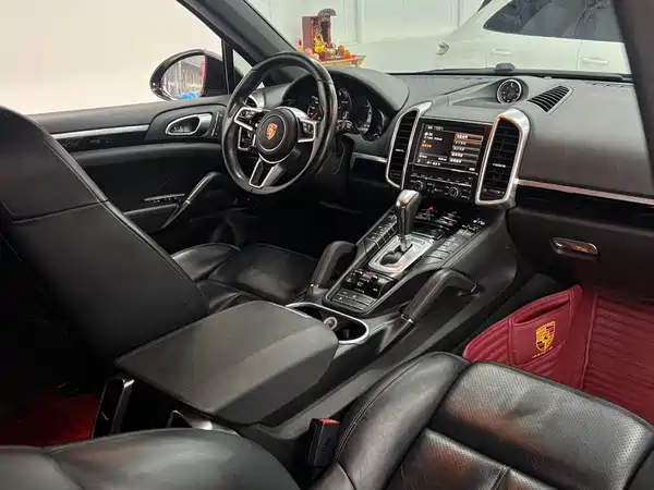 Porsche Cayenne 2015