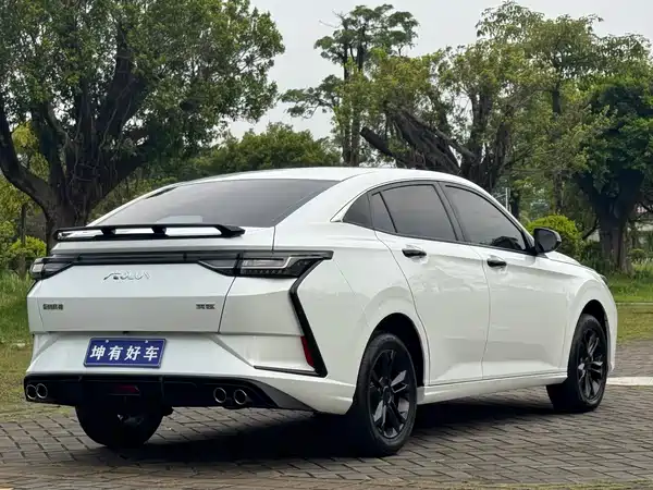 Dongfeng Yixuan 2023