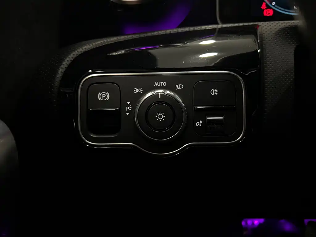 Mercedes-Benz CLA 2020 — фото 17