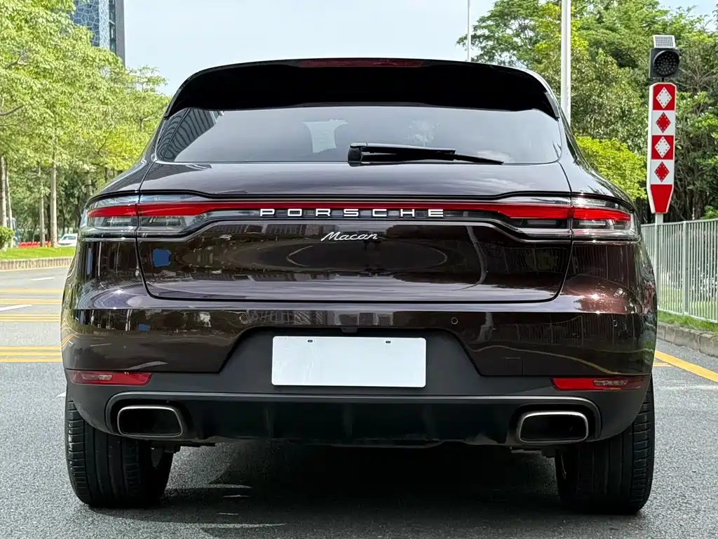 Porsche Macan 2019 — фото 19