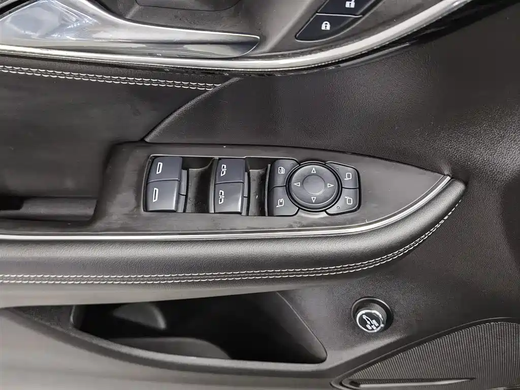 Buick Envision Plus 2022 — фото 9