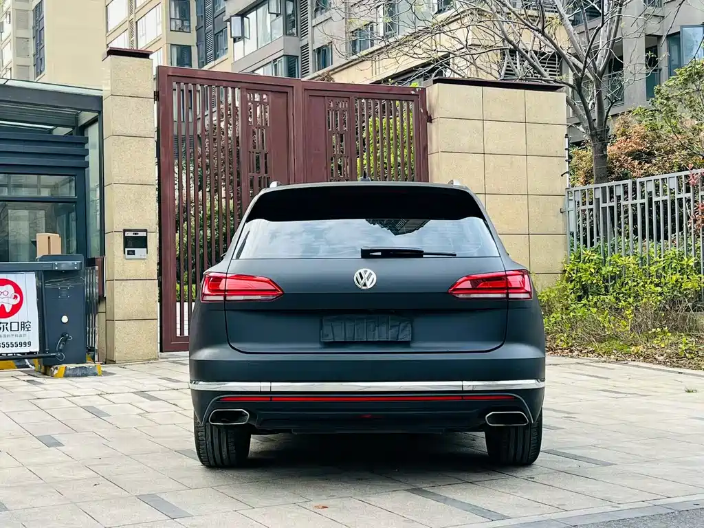 Volkswagen Touareg 2019 — фото 8