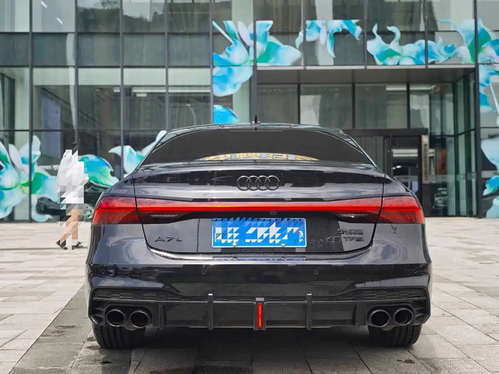 Audi A7L 2025 — фото 5