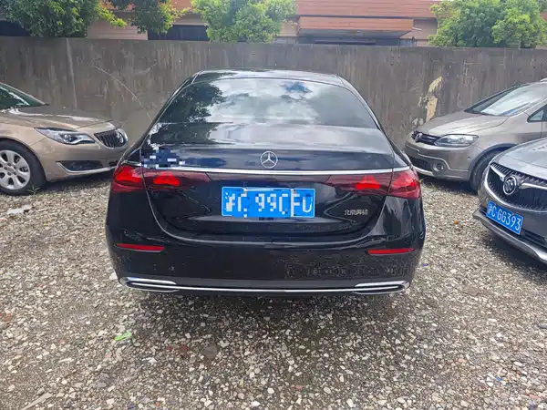 Mercedes-Benz E-Class 2025