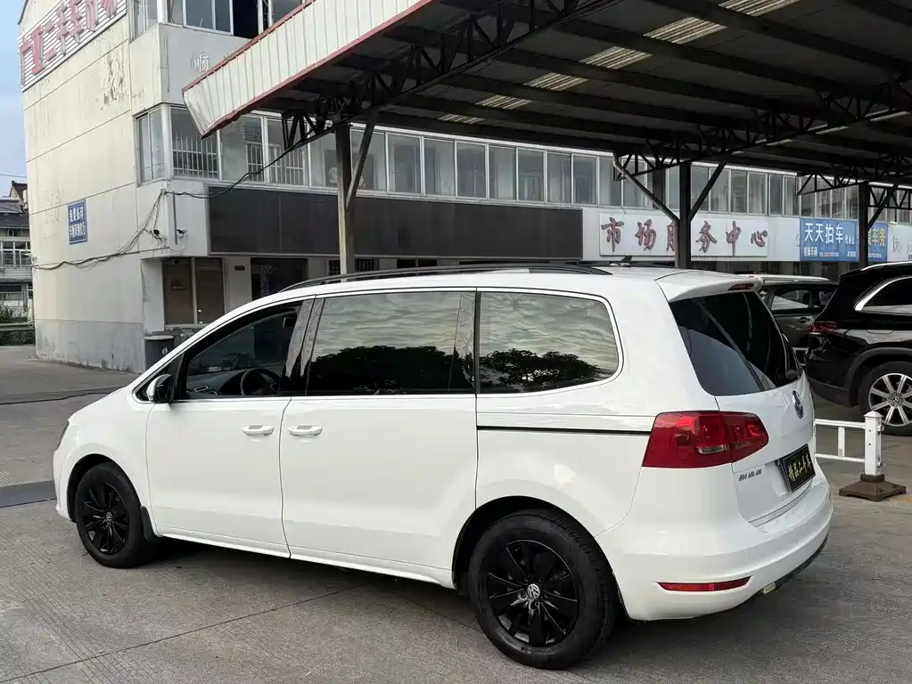 Volkswagen Sharan 2016 — фото 5