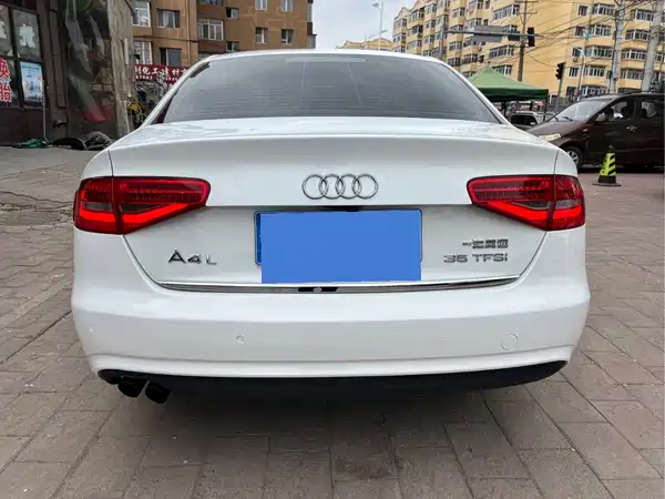Audi A4L 2013