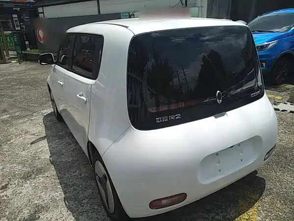 Ora White Cat 2020