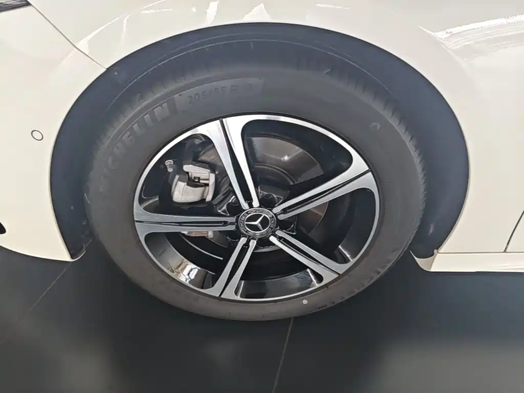 Mercedes-Benz A-Class 2025 — фото 23