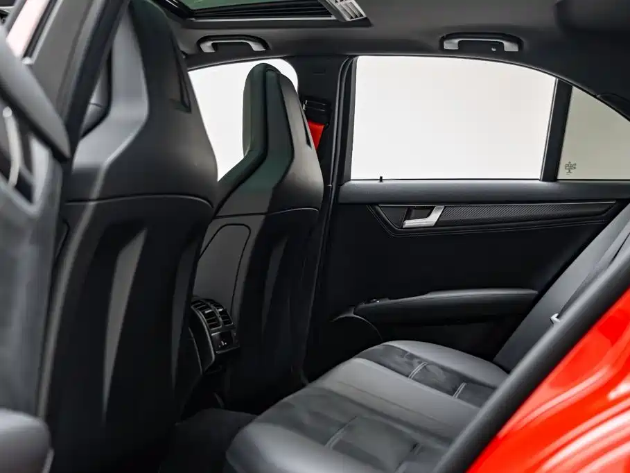 Mercedes-Benz C-Class AMG 2015 — фото 18