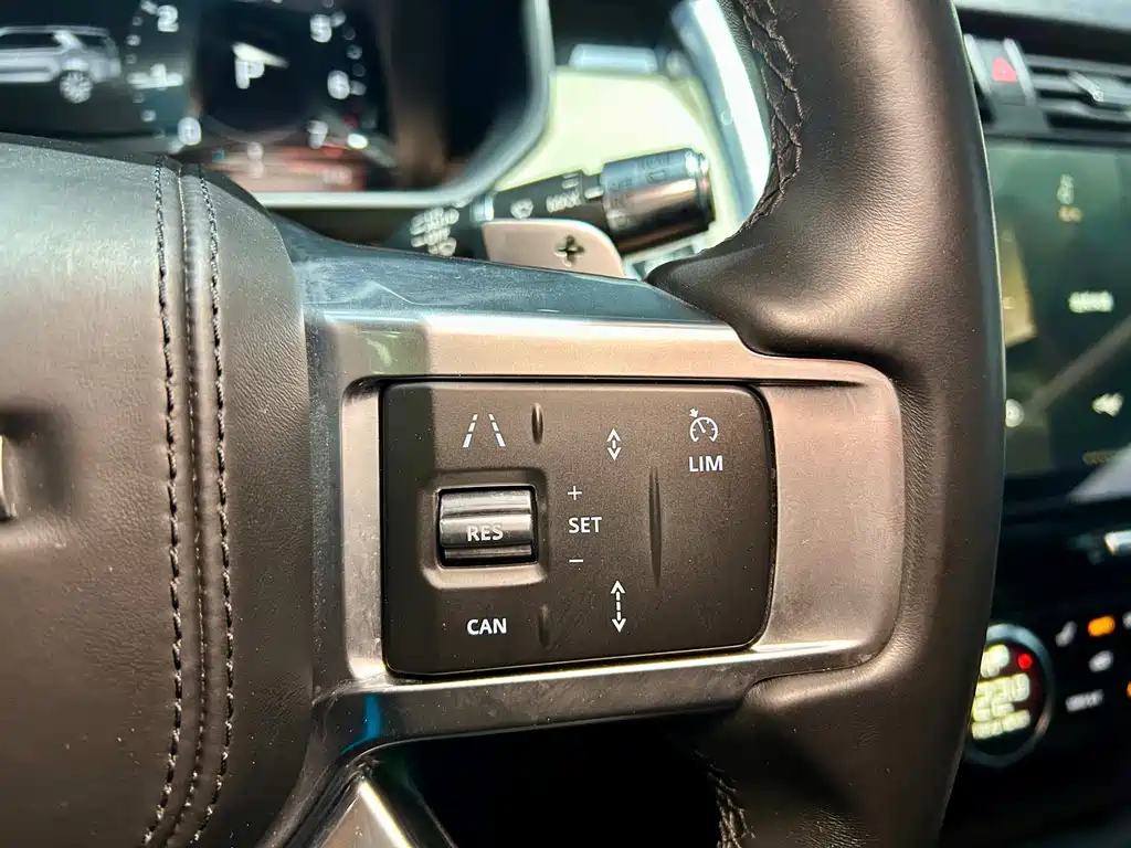 Land Rover Discovery 2021 — фото 13