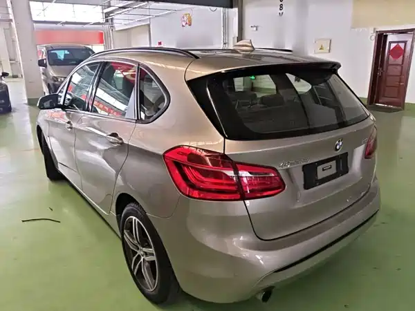 BMW 2 Series Station Wagon 2016