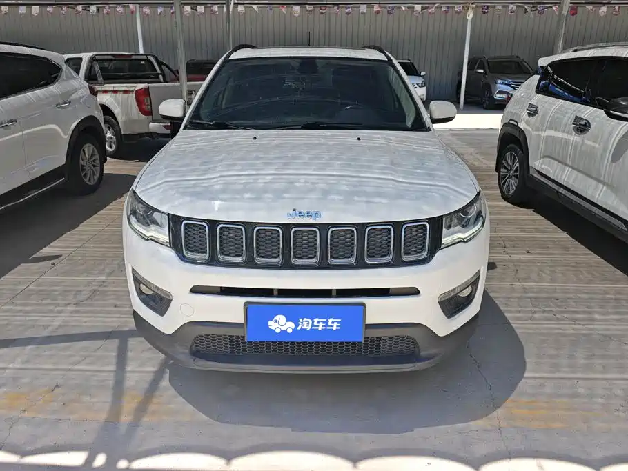 Jeep Compass 2018 — фото 2