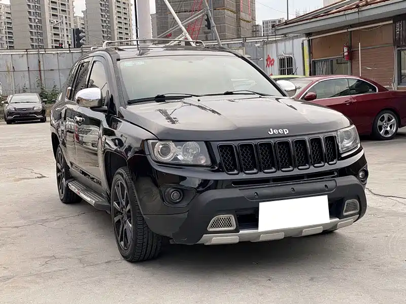 Jeep Compass 2013 — фото 3