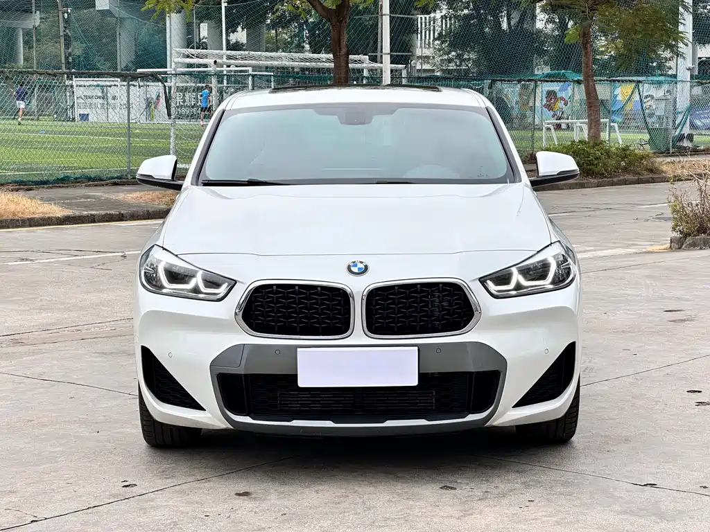 BMW X2 2022 — фото 2