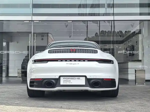 Porsche 911 2022