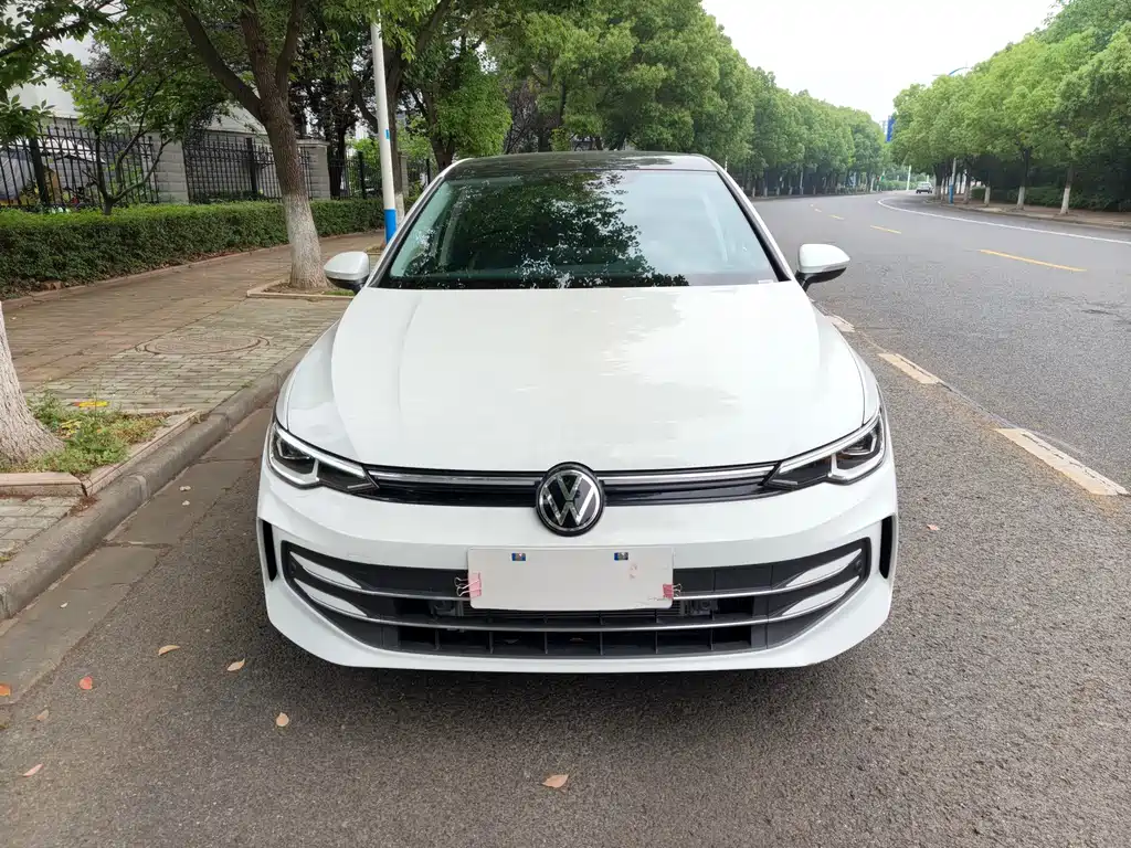 Volkswagen Golf 2026