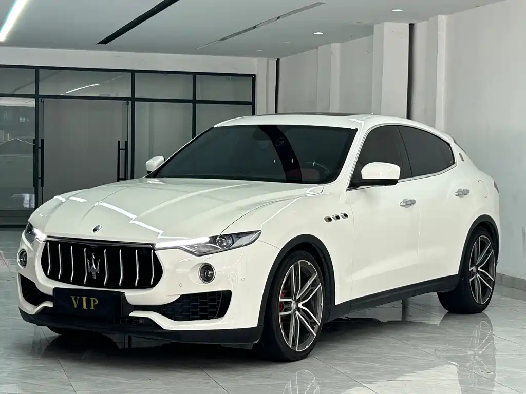 Maserati Levante 2019 — фото 1