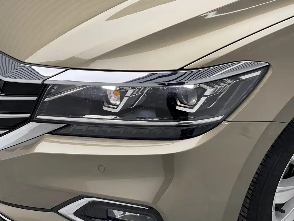 Volkswagen Passat 2019 — фото 18