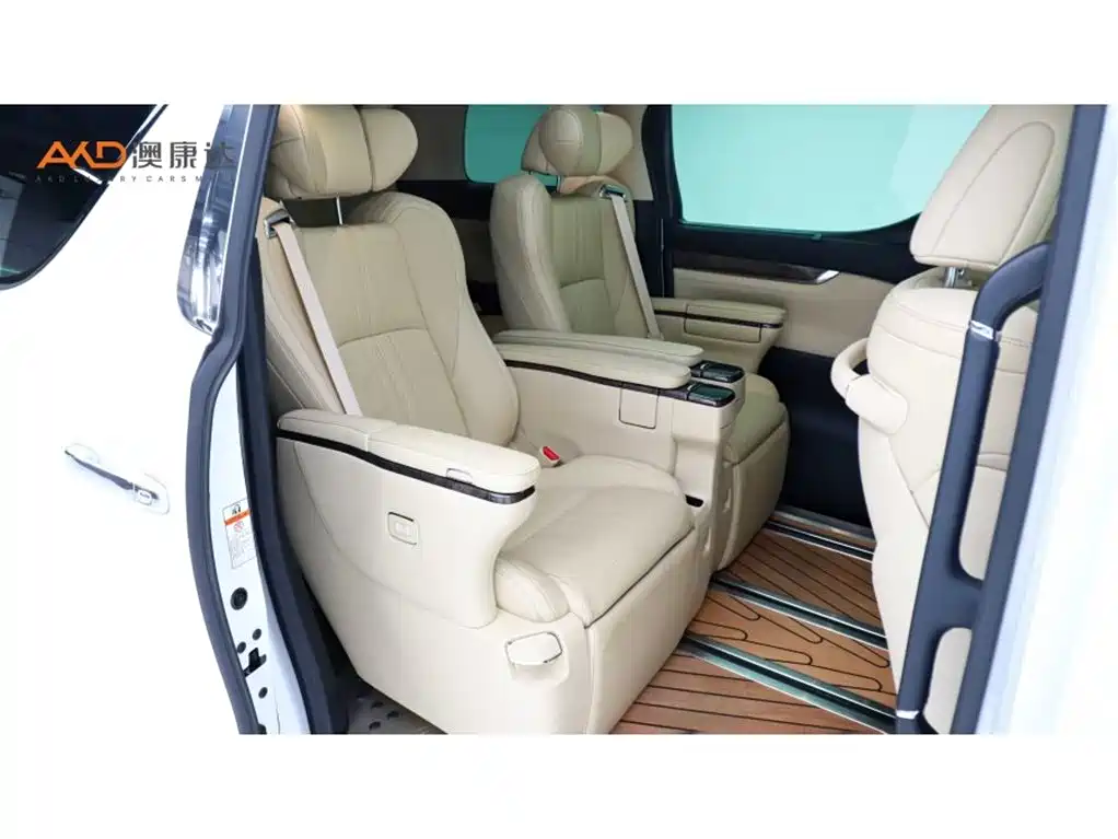 Toyota Vellfire 2021 — фото 8