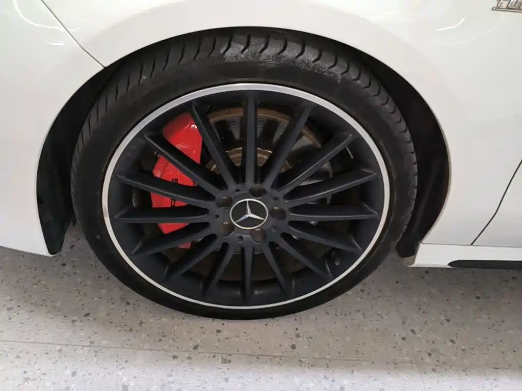Mercedes-Benz CLA AMG 2018 — фото 23