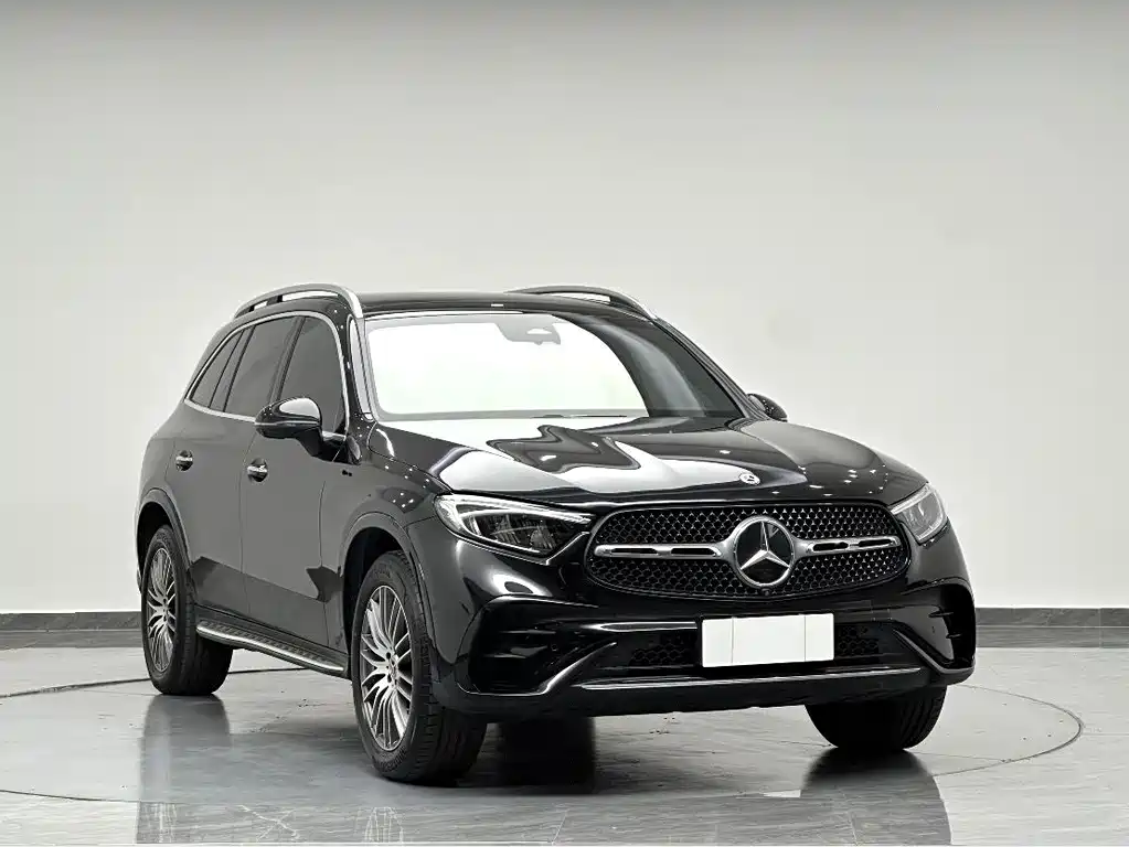 Mercedes-Benz GLC 2023