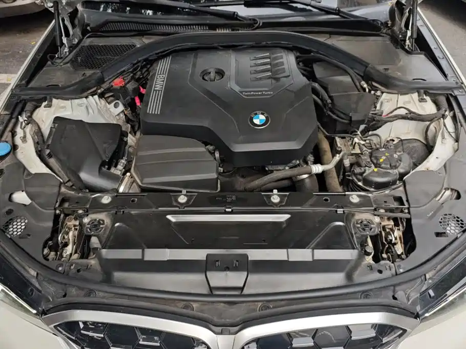 BMW 3 Series 2024 — фото 10