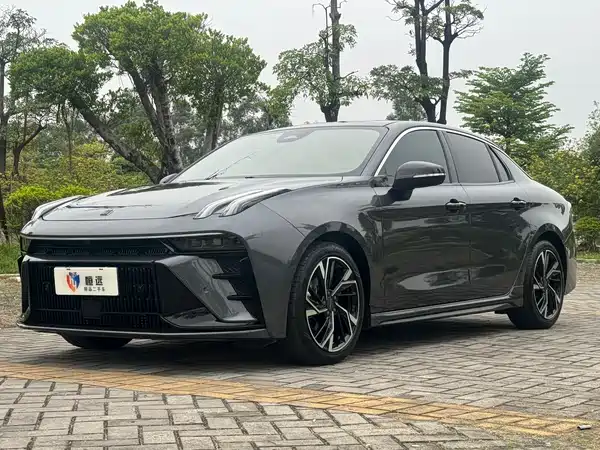 Lynk & Co 03 2023